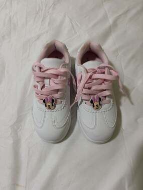 Disney Minnie Mouse Girls Sneakers Size 2 White Pink